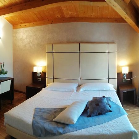 Albergo Minuetto Άδρια Εξωτερικό φωτογραφία