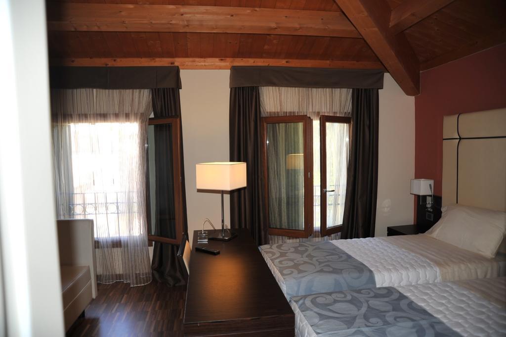 Albergo Minuetto Άδρια Δωμάτιο φωτογραφία